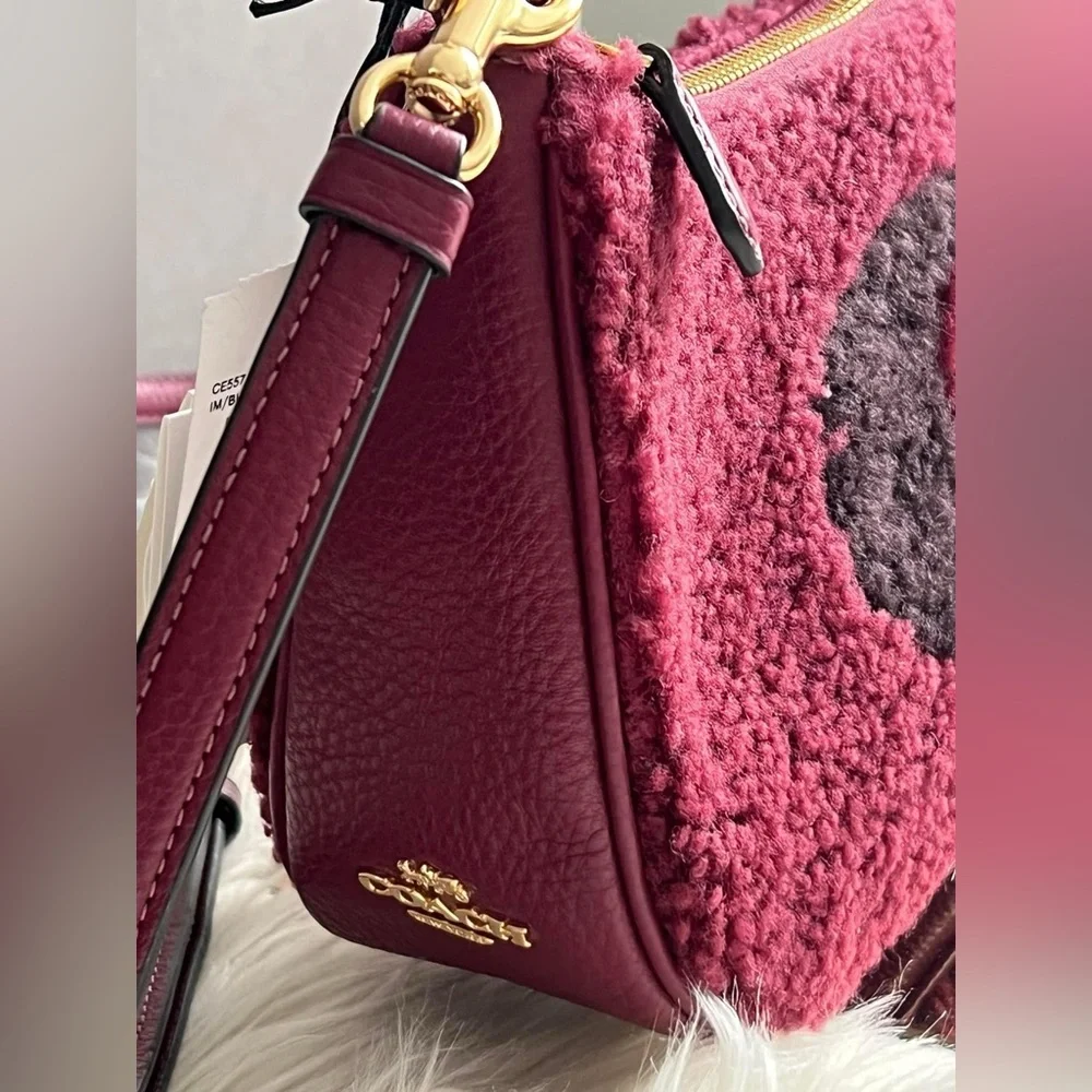 CE557 - Coach Teri Shoulder Bag with Coach Motif - Picture 4 of 14